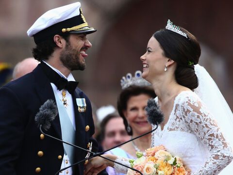 Prinz Carl Philip und Prinzessin Victoria an ihrem Hochzeitstag. 