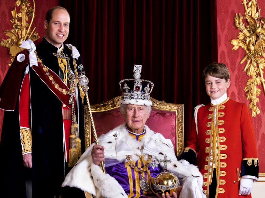 Prinz William, König Charles III. und Prinz George. 