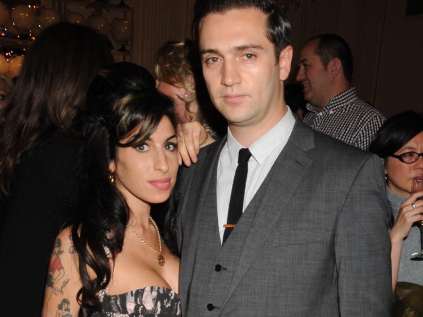Amy Winehouse und ihr damaliger Partner Reg Traviss 2010 
