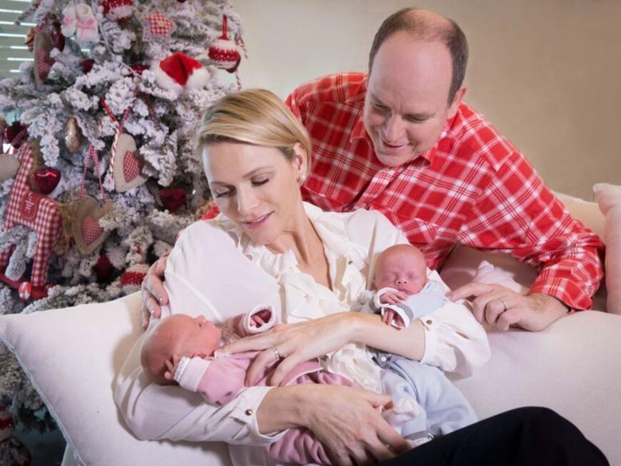 Charlène von Monaco mit Albert und den neugeborenen Zwillingen Weihnachten 