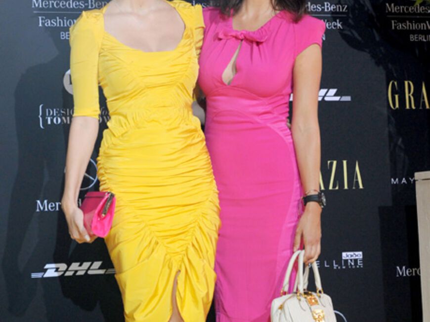 Colourblocking: Monica Ivancan und ihre Schwester Miriam