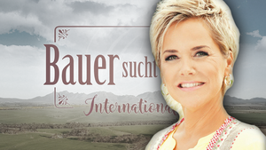 "Bauer sucht Frau International" 2023: Inka Bause vor dem düsteren Logo
