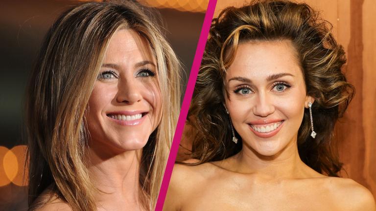 Collage Jennifer Aniston und Miley Cyrus mit pinken Strich