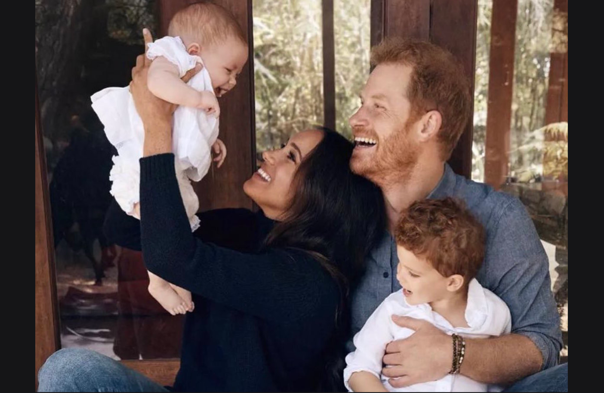 Archie Roter Prinz Harry & Herzogin Meghan: Neue Namen für Lilibet und Archie