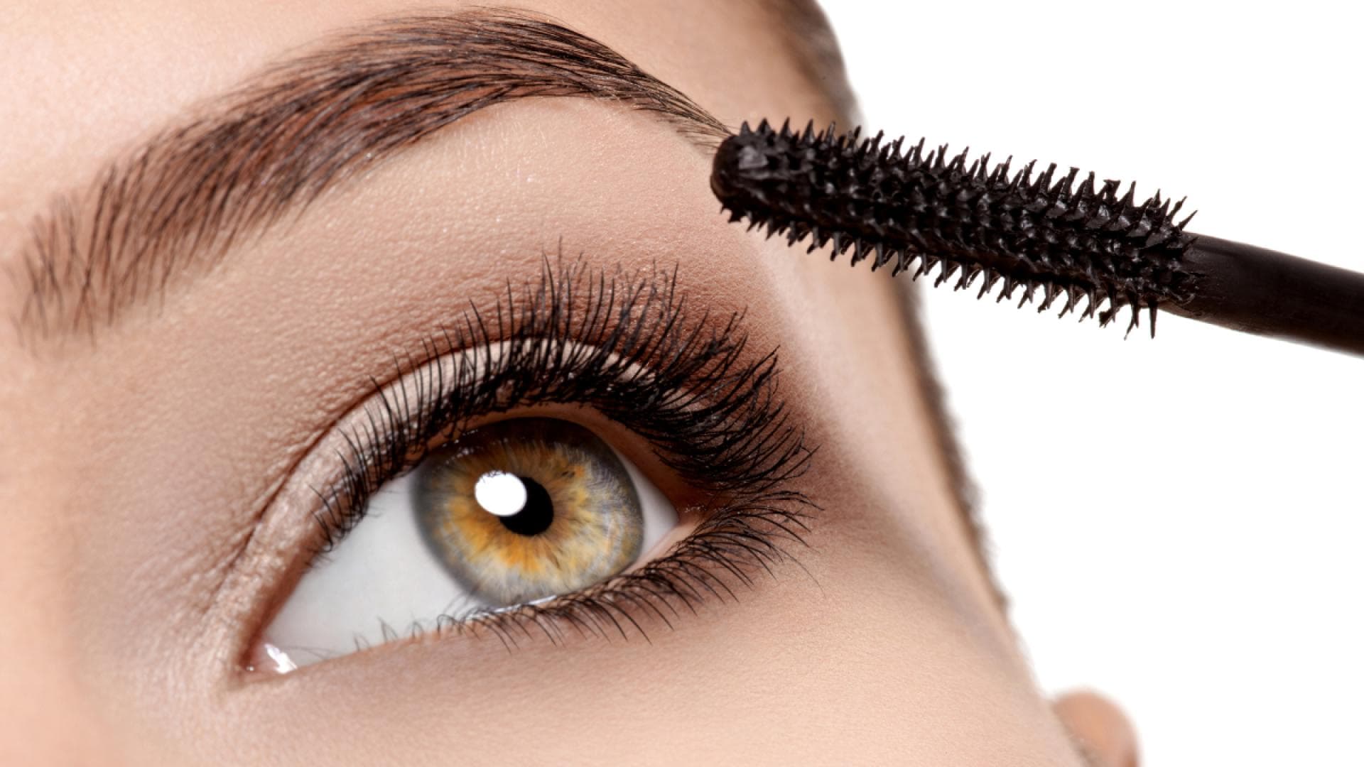 Mascara-Diese-Wimperntusche-verl-ngert-die-Lashes-in-6-Wochen