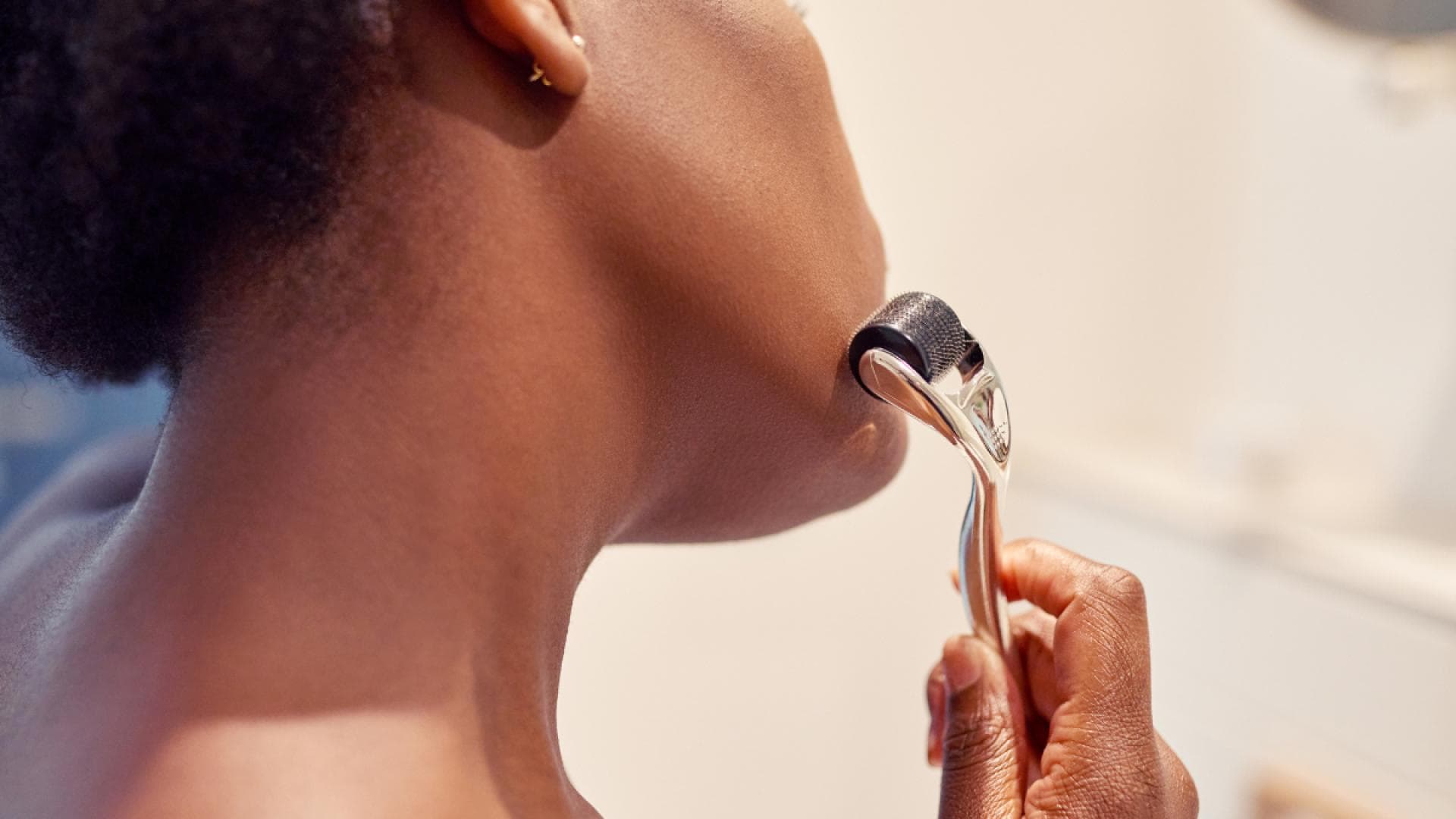 Microneedling-f-r-zu-Hause-Alles-was-du-zum-Dermapen-wissen-musst