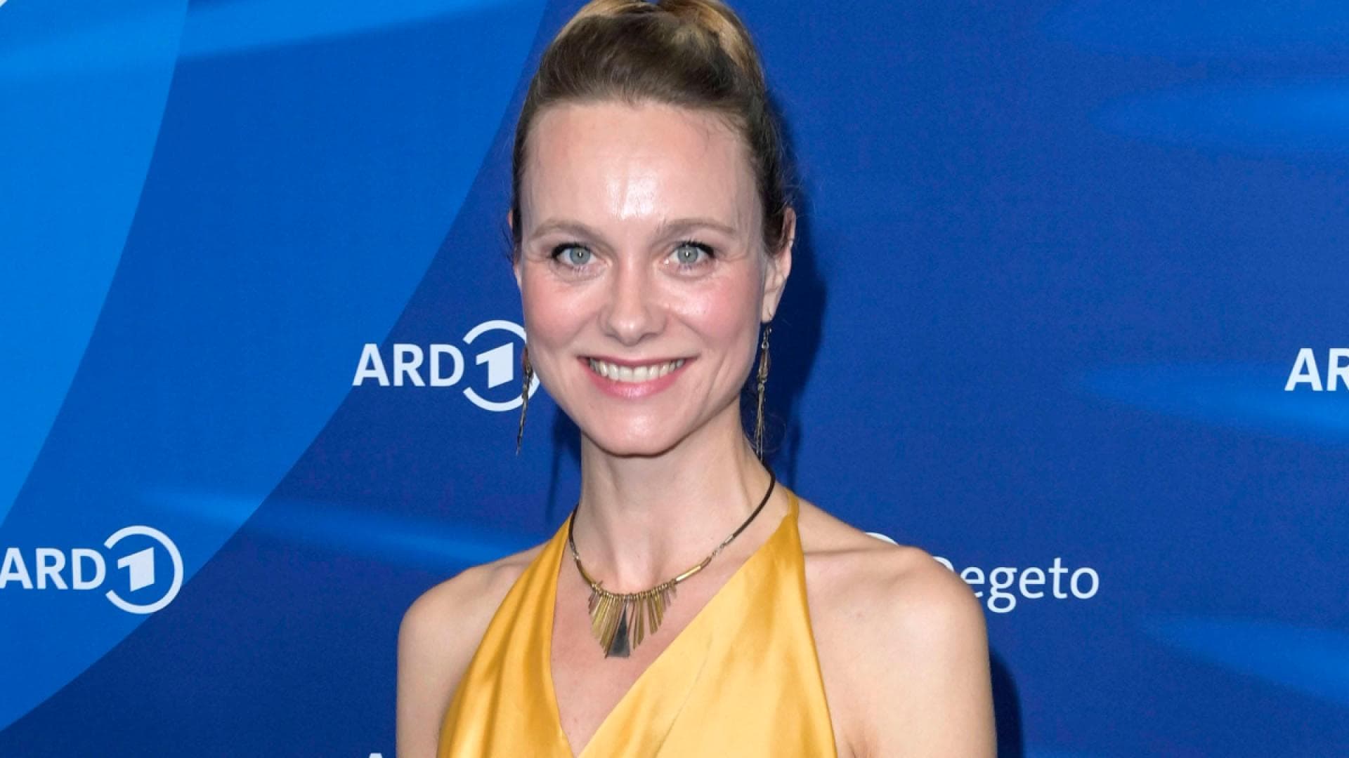 Anna-Unterberger-Hat-die-Schauspielerin-einen-Freund-