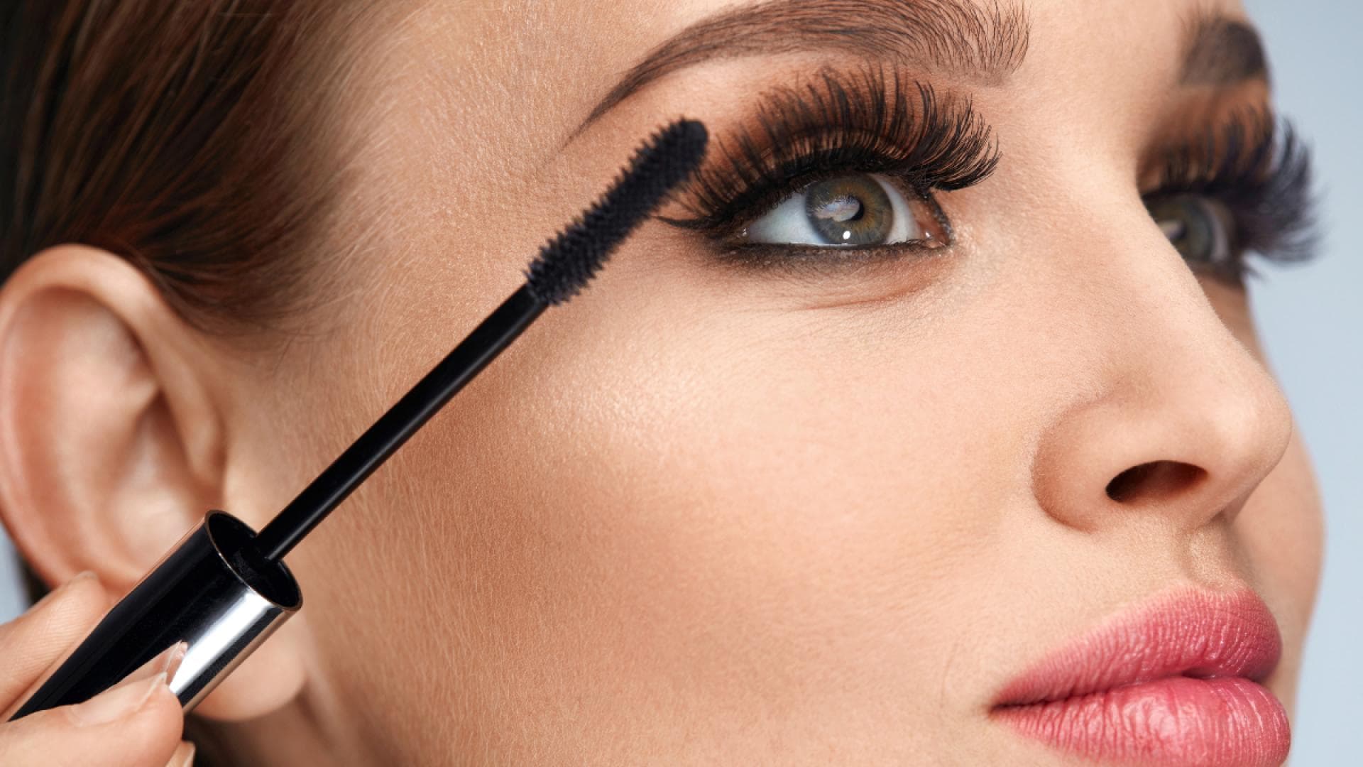 Mascara-Diese-4-Euro-Wimperntusche-macht-falsche-Wimpern-unn-tig