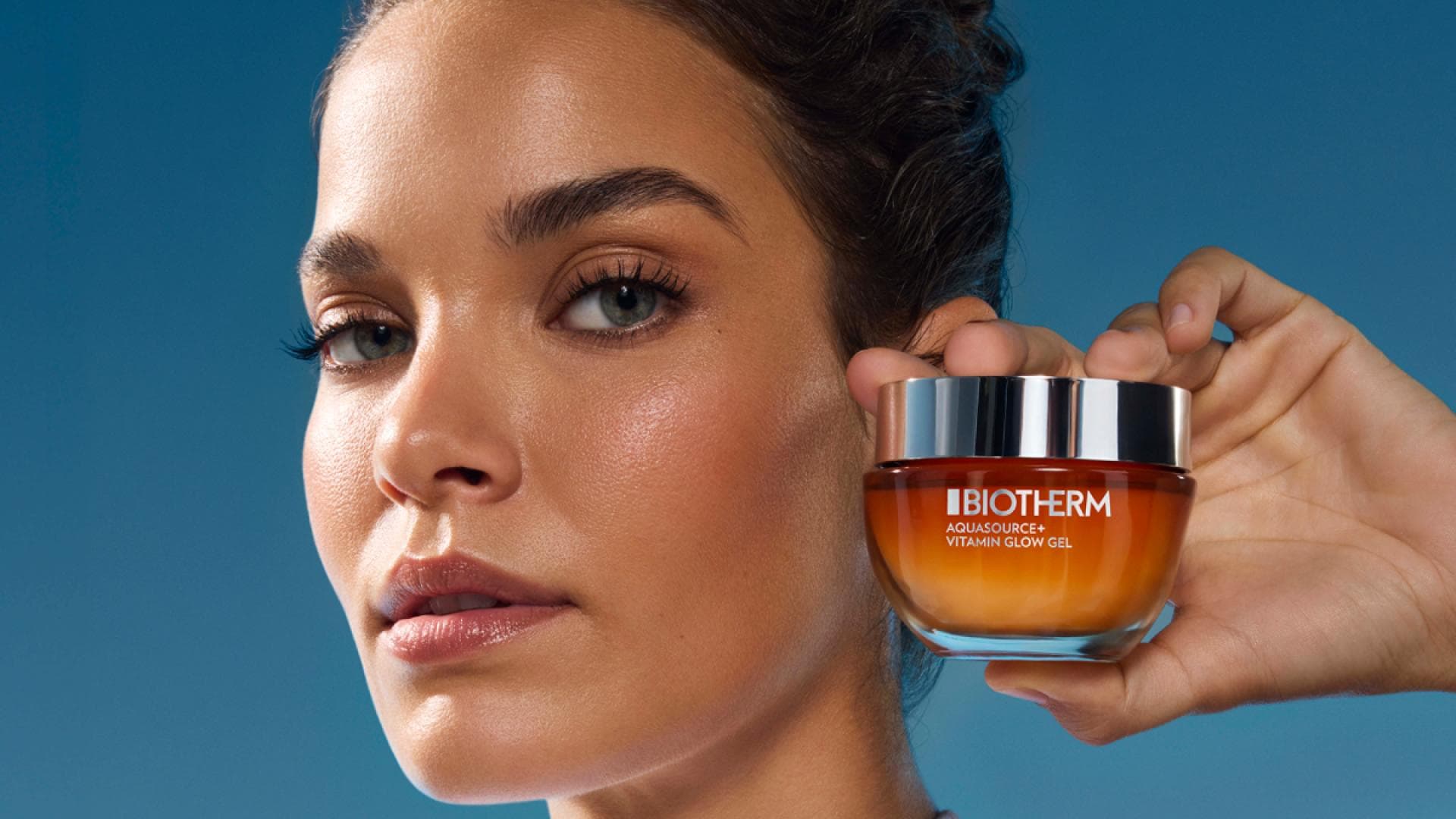Anti-Aging-Diese-Glow-Creme-reduziert-dunkle-Flecken-um-20-und-Unreinheiten-um-72-