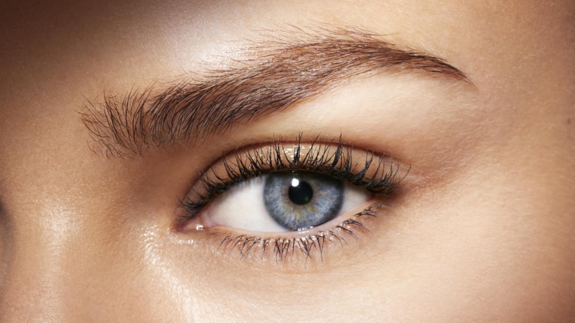 Anti-Aging-Diese-Augencreme-sorgt-f-r-einen-Lifting-Effekt-in-30-Sekunden