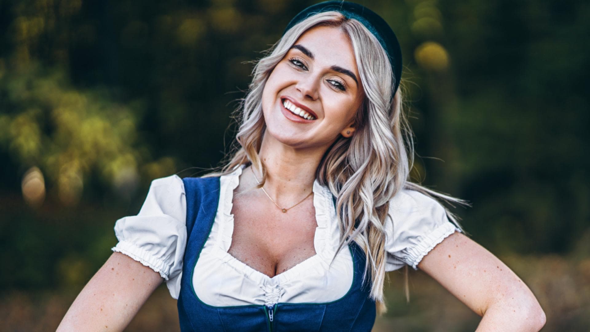 Oktoberfest-2025-Mit-diesem-g-nstigen-Setting-Spray-Bestseller-h-lt-dein-Make-up-die-ganzen-Wiesn-stand