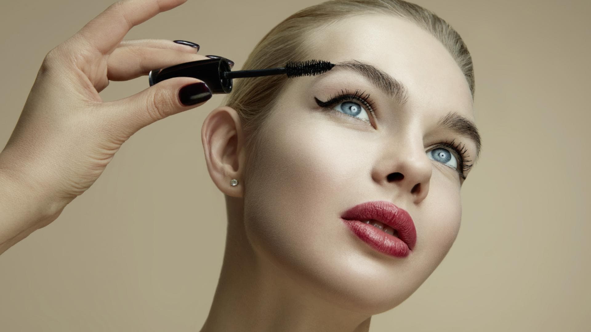 Mascara-Diese-5-Euro-Wimperntusche-sorgt-f-r-einen-Hyper-Effekt