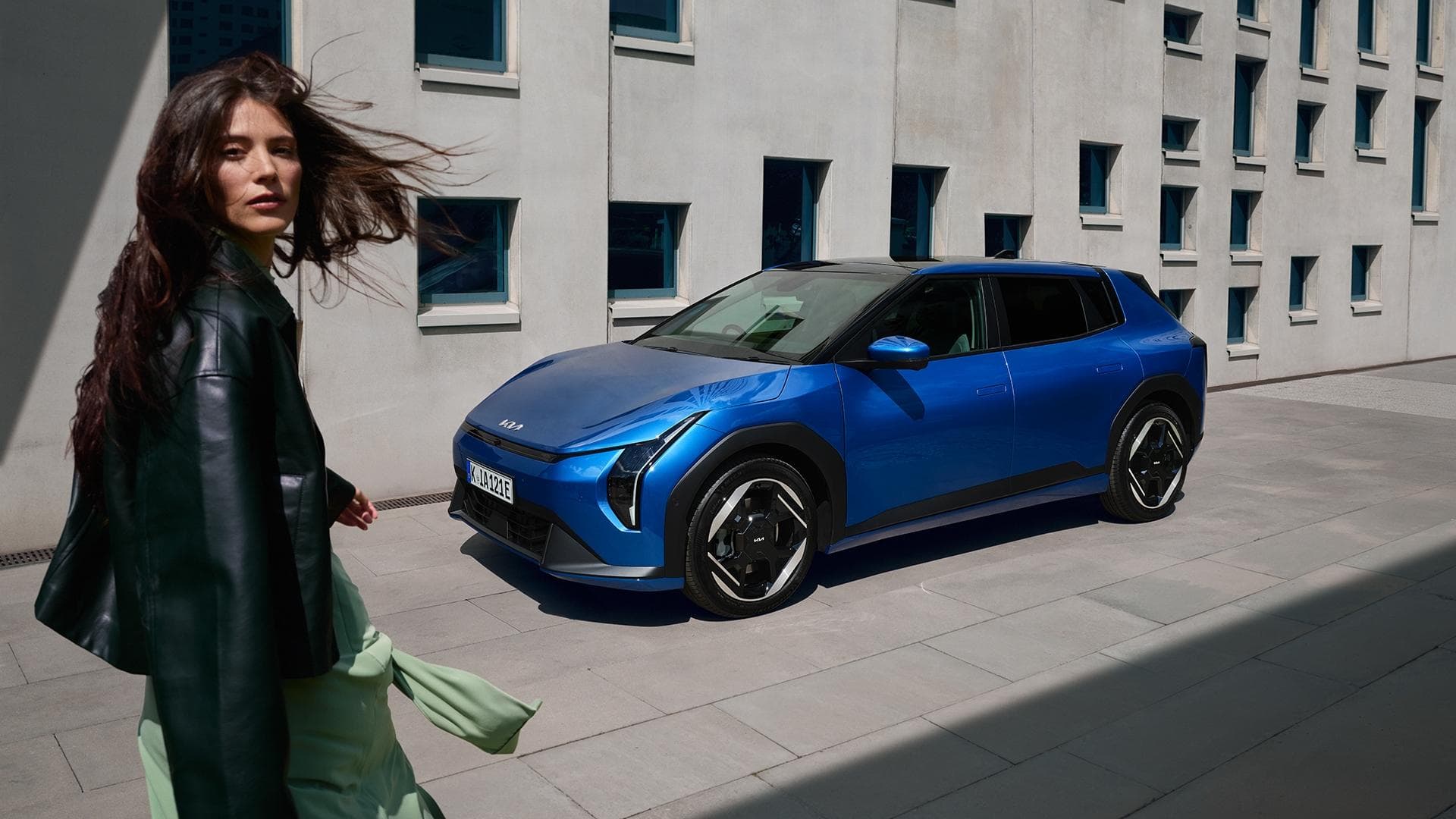 Gewinne-eine-14-t-gige-Testwagenvergabe-des-vollelektrischen-Kia-EV4-