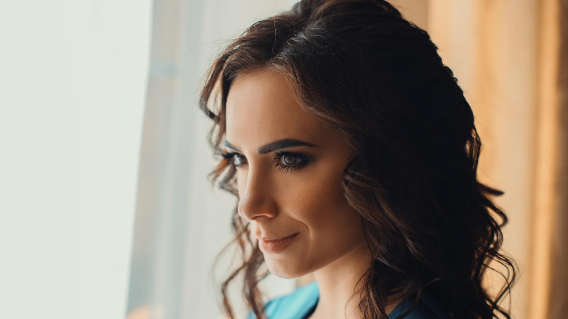 Mascara-Diese-Drogerie-Wimperntusche-sorgt-f-r-einen-24-st-ndigen-Lifting-Effekt