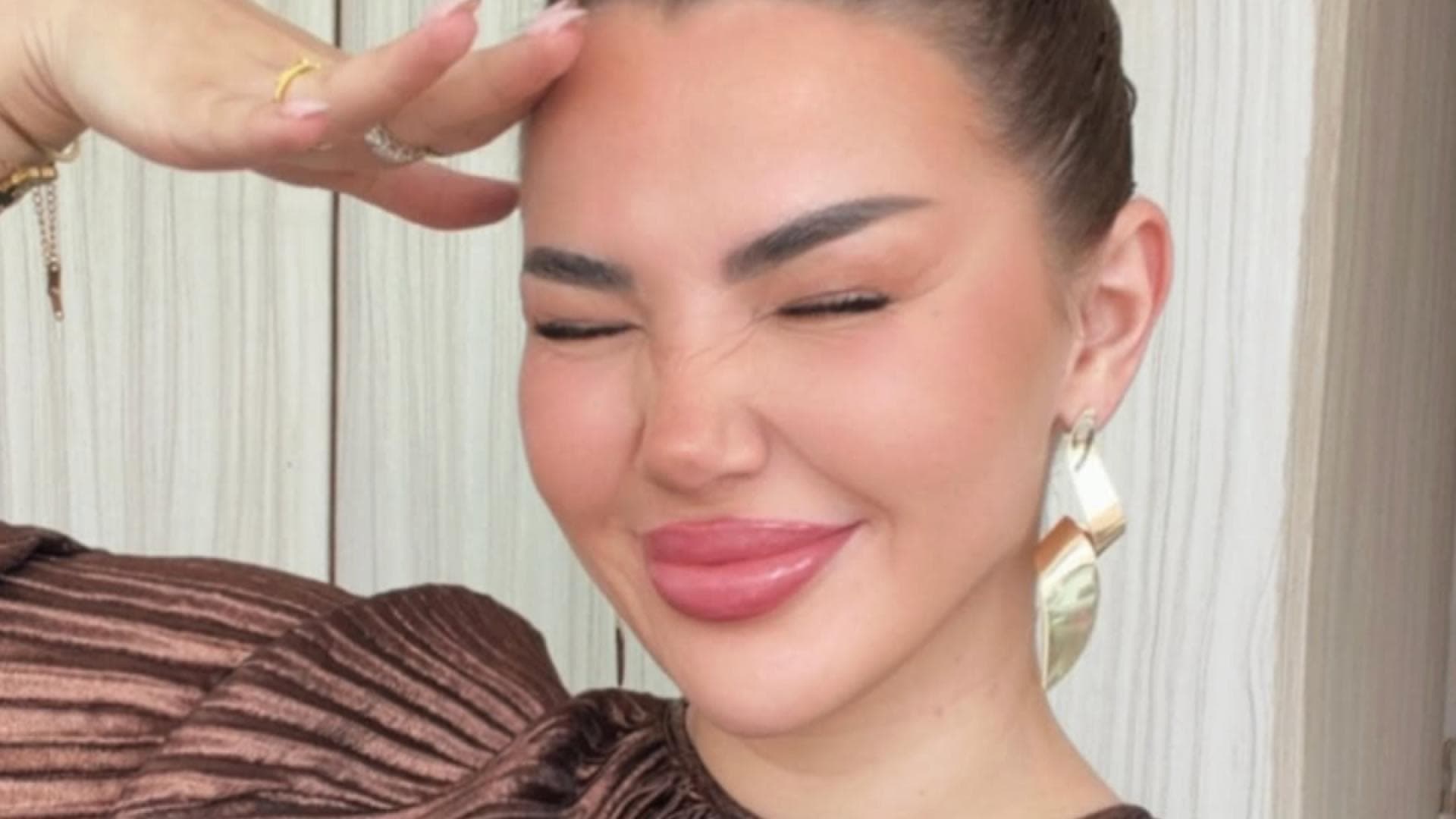 Kim-Virginia-Hartung-Eine-komische-Situation-G-rtner-nach-Foto-Verwirrung-zur-Rede-gestellt