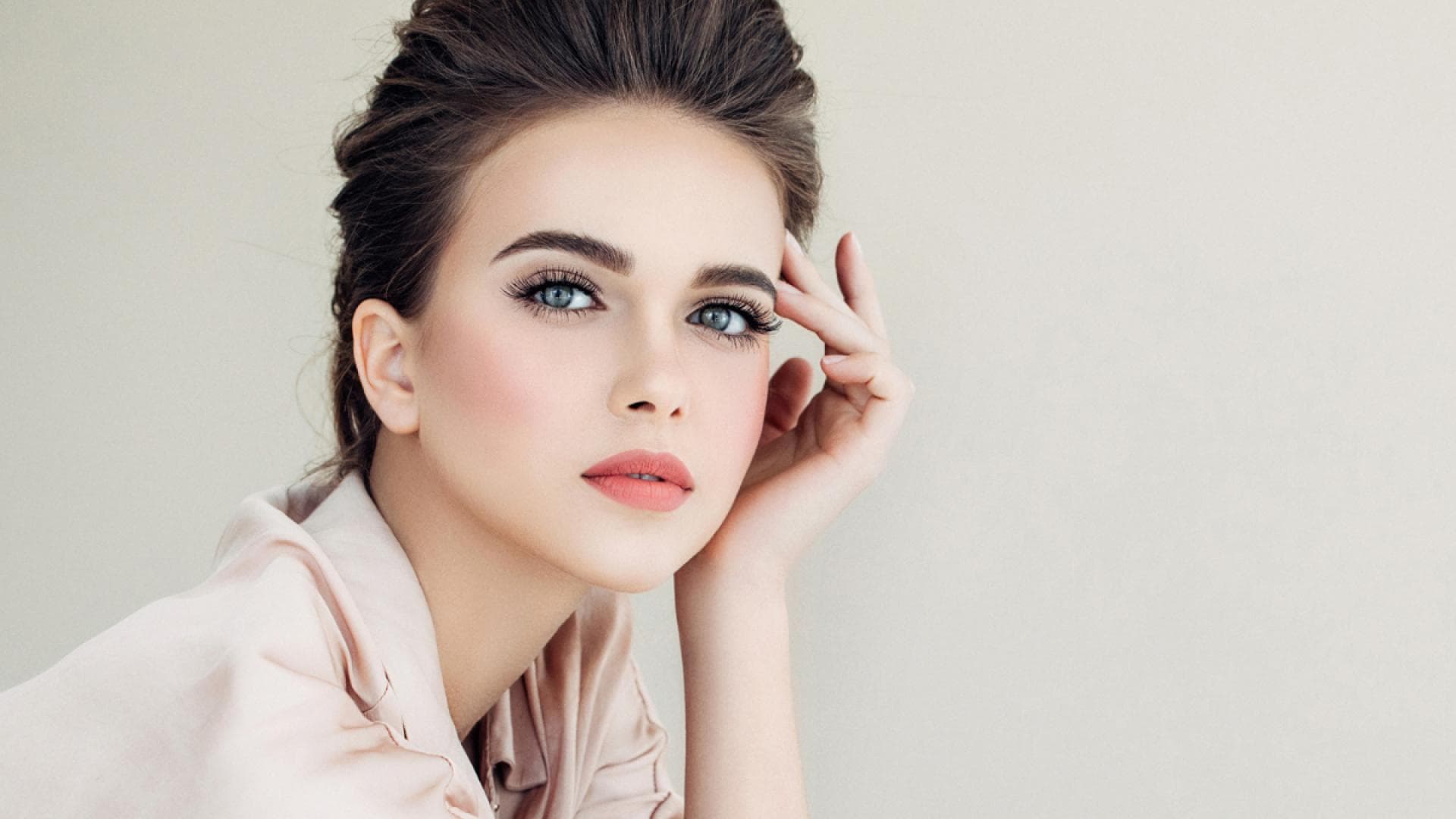 Make-up-Trend-2026-Dieser-Wonder-Tint-mit-Vitamin-C-gleicht-dunkle-Flecken-sofort-aus