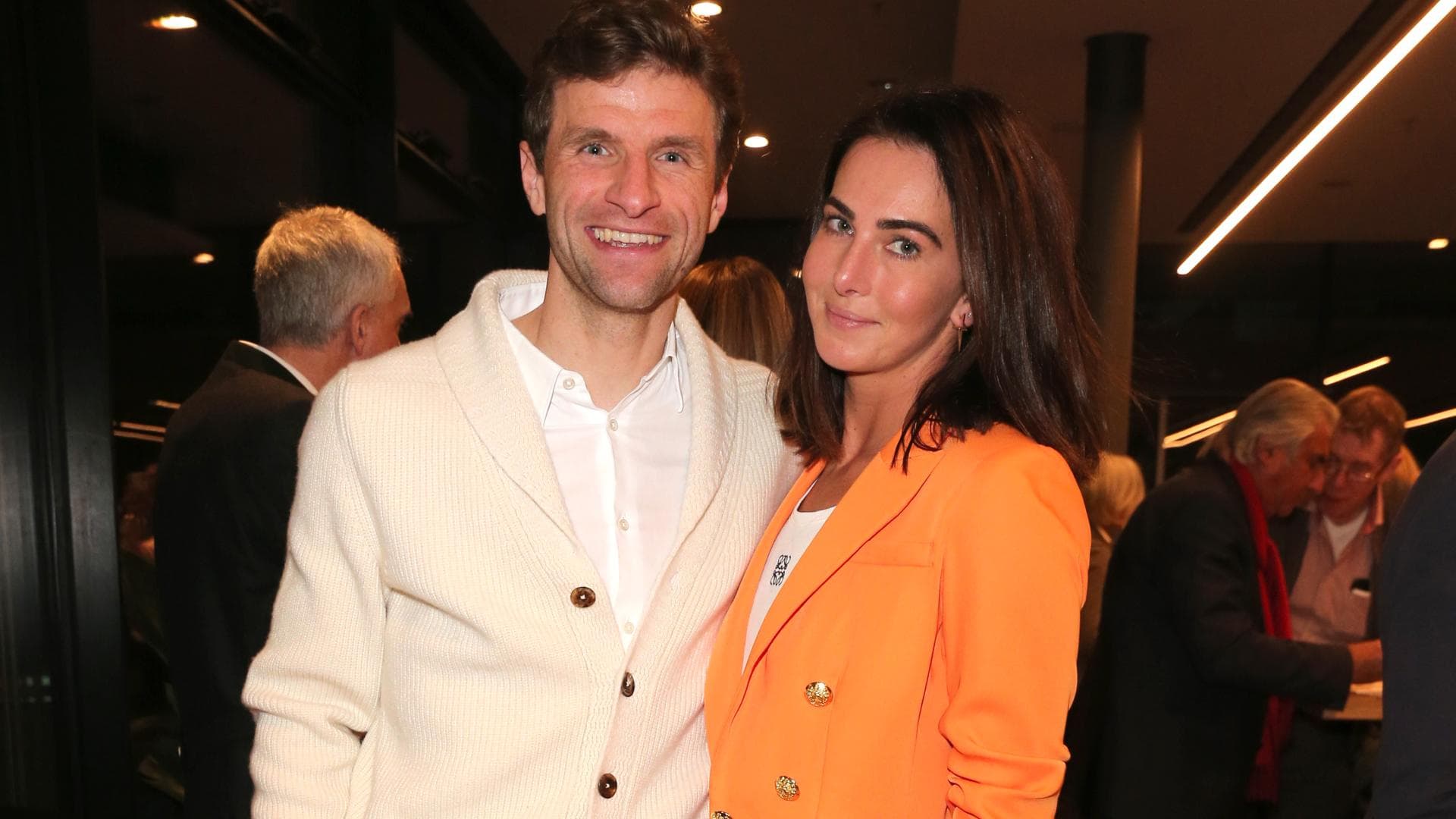 Thomas-M-ller-Ehefrau-Lisa-spricht-Klartext-zur-Fernbeziehung