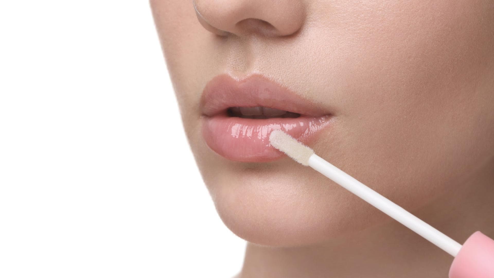 Viraler-Hype-Warum-gerade-alle-Frauen-dieses-eine-Lippen-l-aus-der-Drogerie-jagen