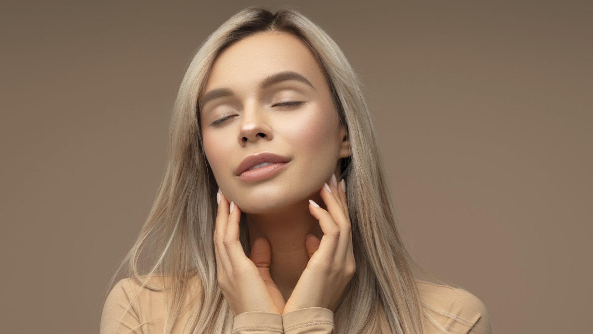 make-up-trend-2026-schluss-mit-verstopften-poren-dieser-neue-mineralische-skin-tint-ist-die-rettung-f-r-unreine-haut