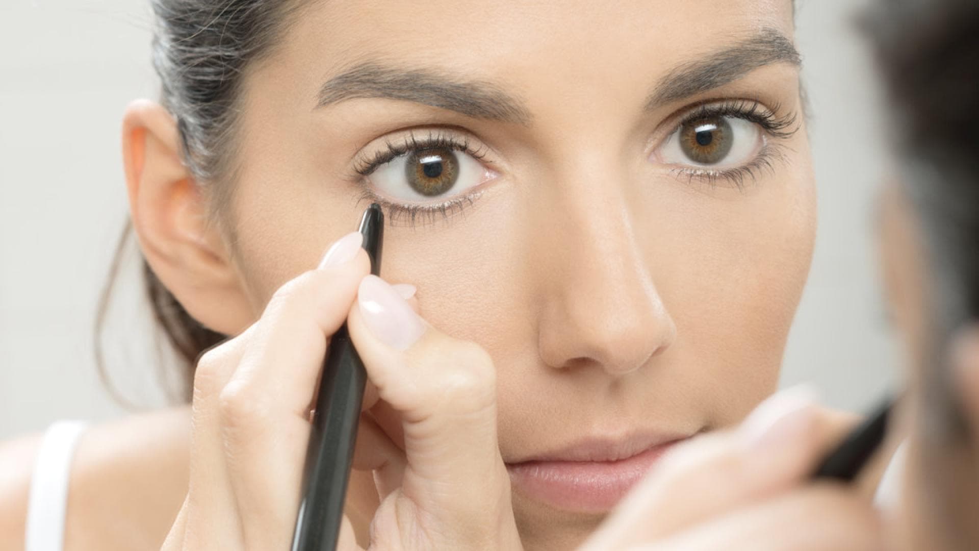 -Tightlining-Dieser-Eyeliner-Trick-sorgt-f-r-einen-wachen-und-verj-ngten-Blick-in-Sekunden