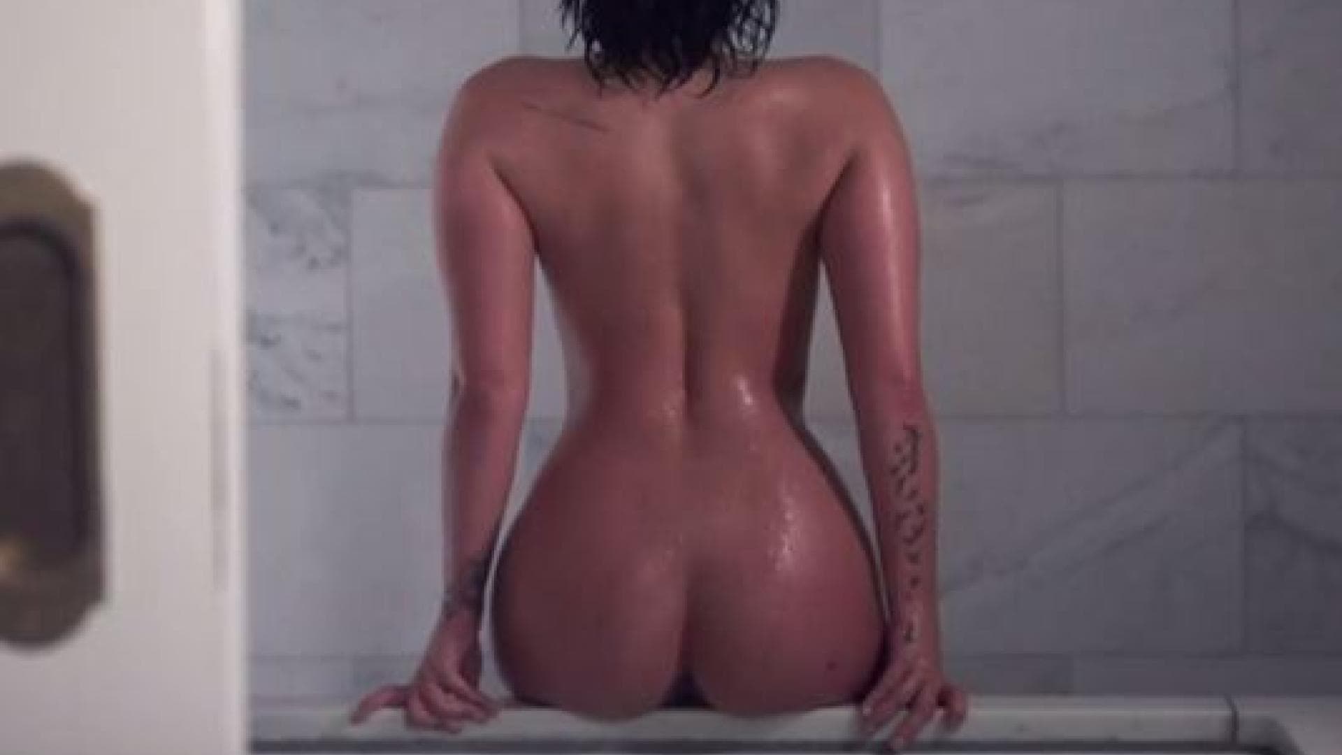 Demi lovato asshole