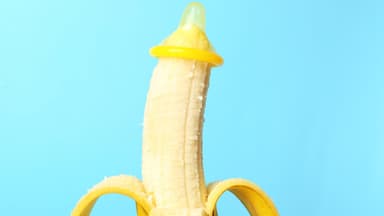 Banane mit Kondom