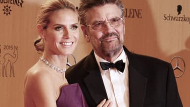 Heidi Klum und Günther Klum lächeln zusammen 