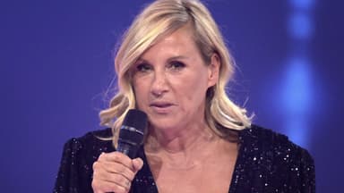 Andrea Kiewel sieht ernst aus bei "Kiwis großer Partynacht"
