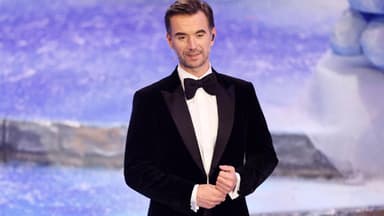 Florian Silbereisen schaut nachdenklich zu Boden 