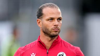 Dennis Diekmeier ernst