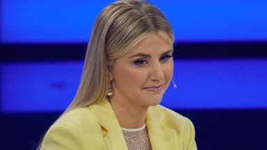 Beatrice Egli guckt traurig