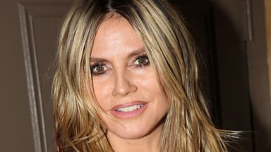 Heidi Klum guckt verwirrt