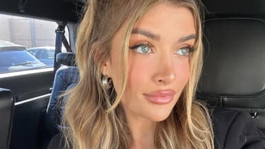 Sami Sheen im Auto