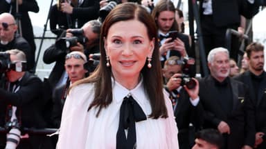 iris Berben in Cannes vor Fotografen