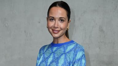 Mandy Capristo lächelt leicht