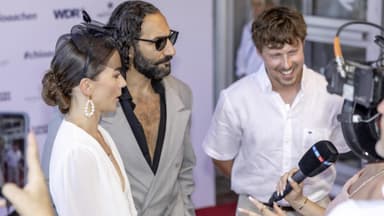 Renata Lusin mit ihrem Mann Valentin Lusin und Massimo Sinató