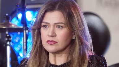 Kelly Clarkson traurig