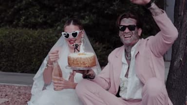 Kim Virginia Hartung und Nikola Glumac mit Hochzeitstorte