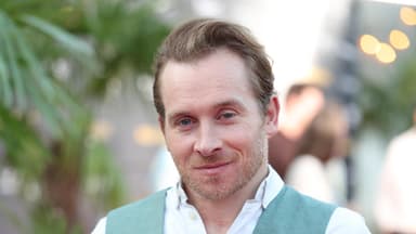 Samuel Koch lächelt