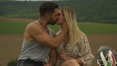 Kuss bei Bastian und Kerrin