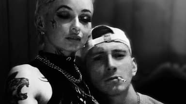 Edith Stehfest kuschelt mit Damian