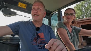 Jörg und Kirstin im Traktor bei BsF