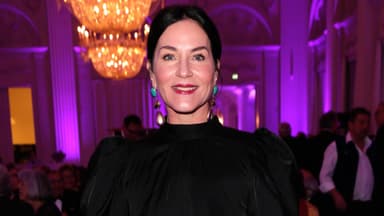 Marisa Burger lächelt