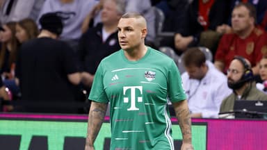 Pietro Lombardi bei einem Fußballspiel