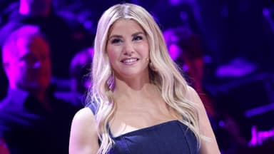 Beatrice Egli lächelt