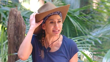 Eva Benetatou hält Hut fest