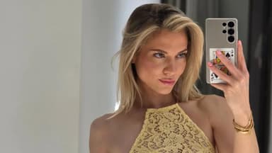 Valentina Pahde im gelben Kleid