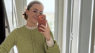 Anna Heiser macht Selfie