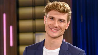 Friedrich Dieckmann grinst beim Kölner Treff