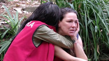 Samira tröstet Simone